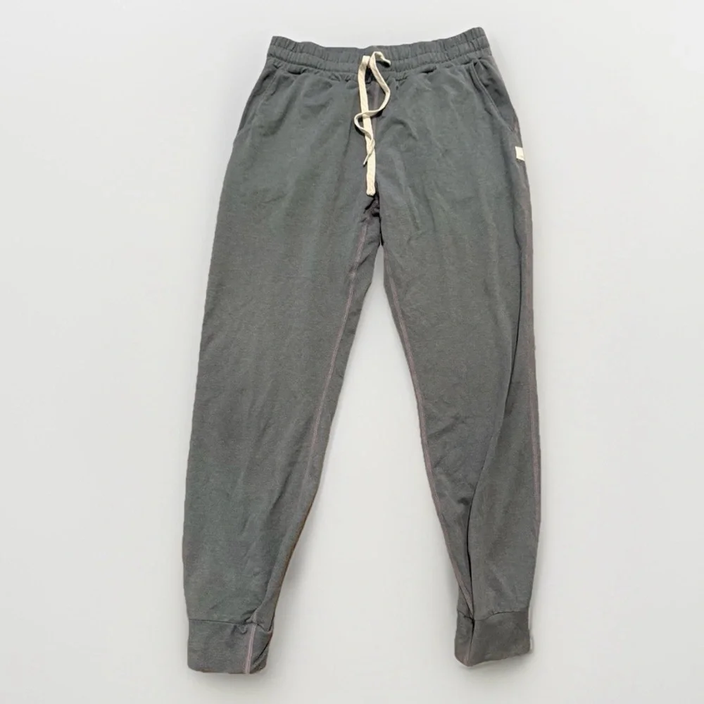 Vuori Performance Jogger Pants – Gray w/ Contrast Stitching – Women’s XS